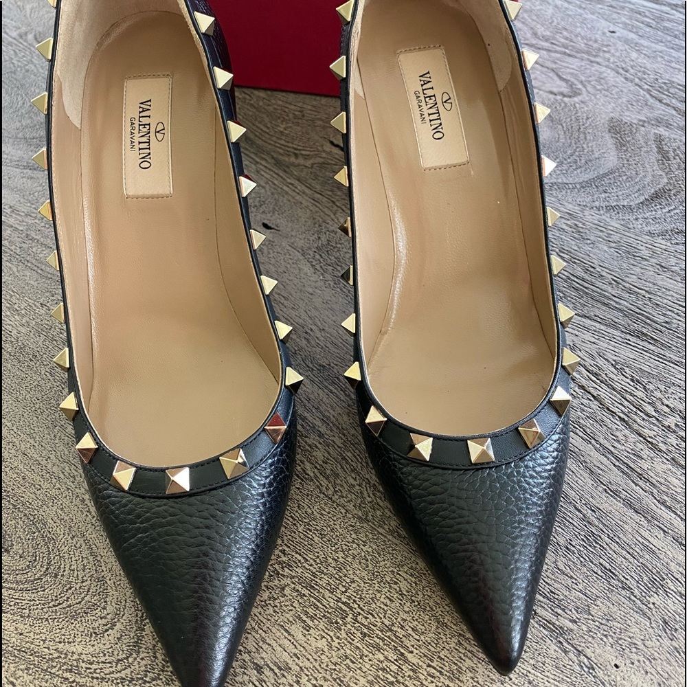 NEW- Valentino Rockstud Leather Pumps 85mm